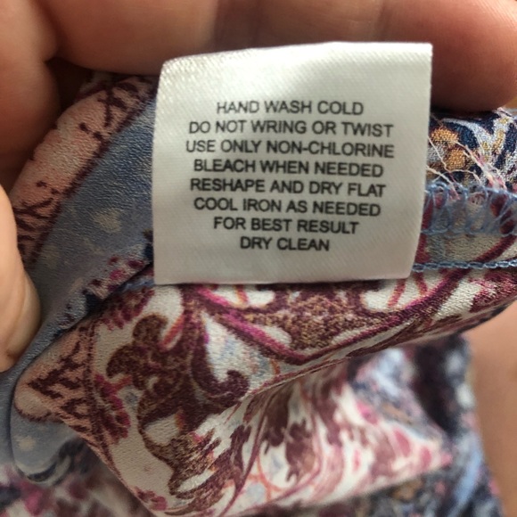 Pink Rose Patterned Blouse - Picture 4 of 6